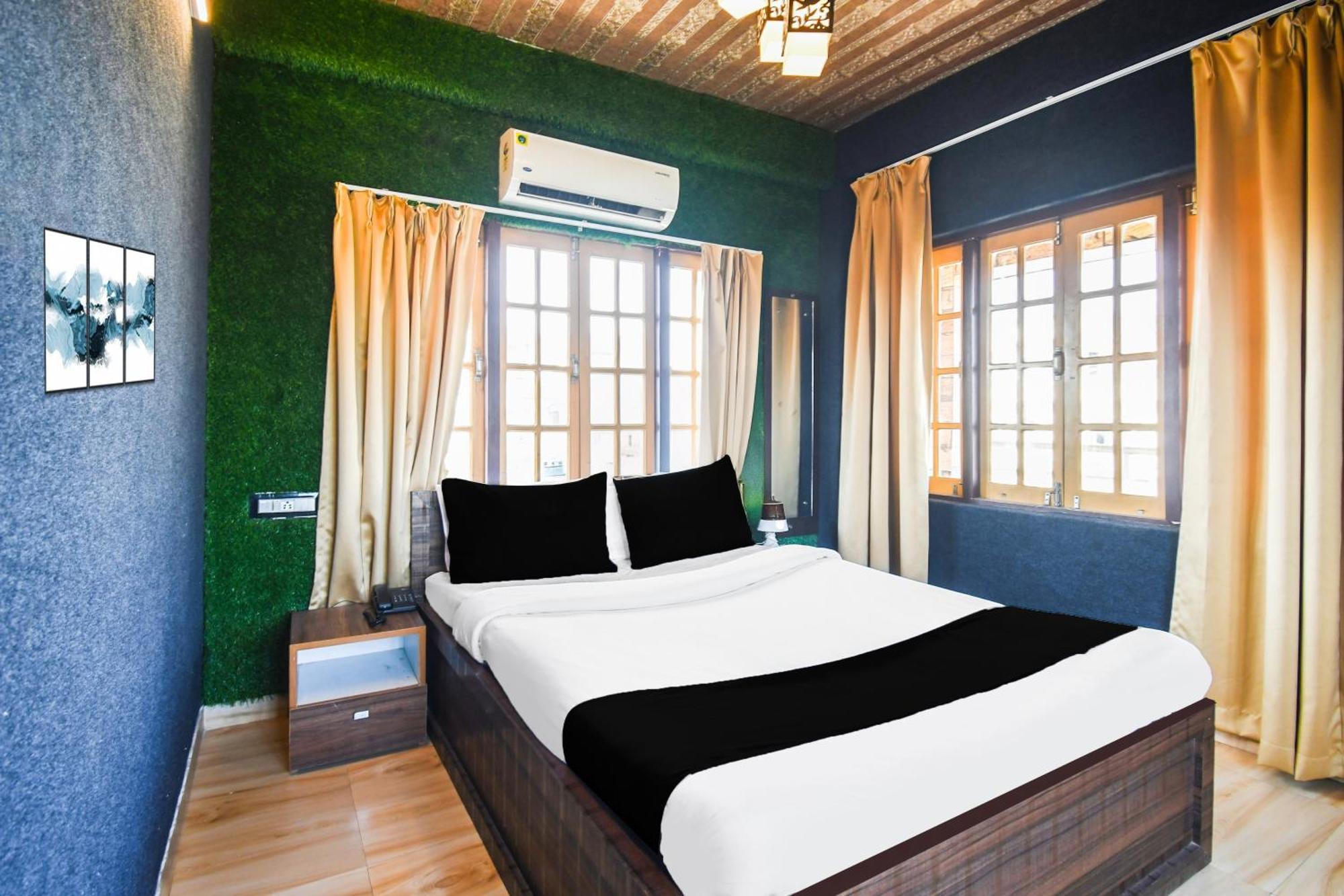 Super Hotel O Champasari Siliguri Formerly Four Fox Suits Panchanai Екстериор снимка