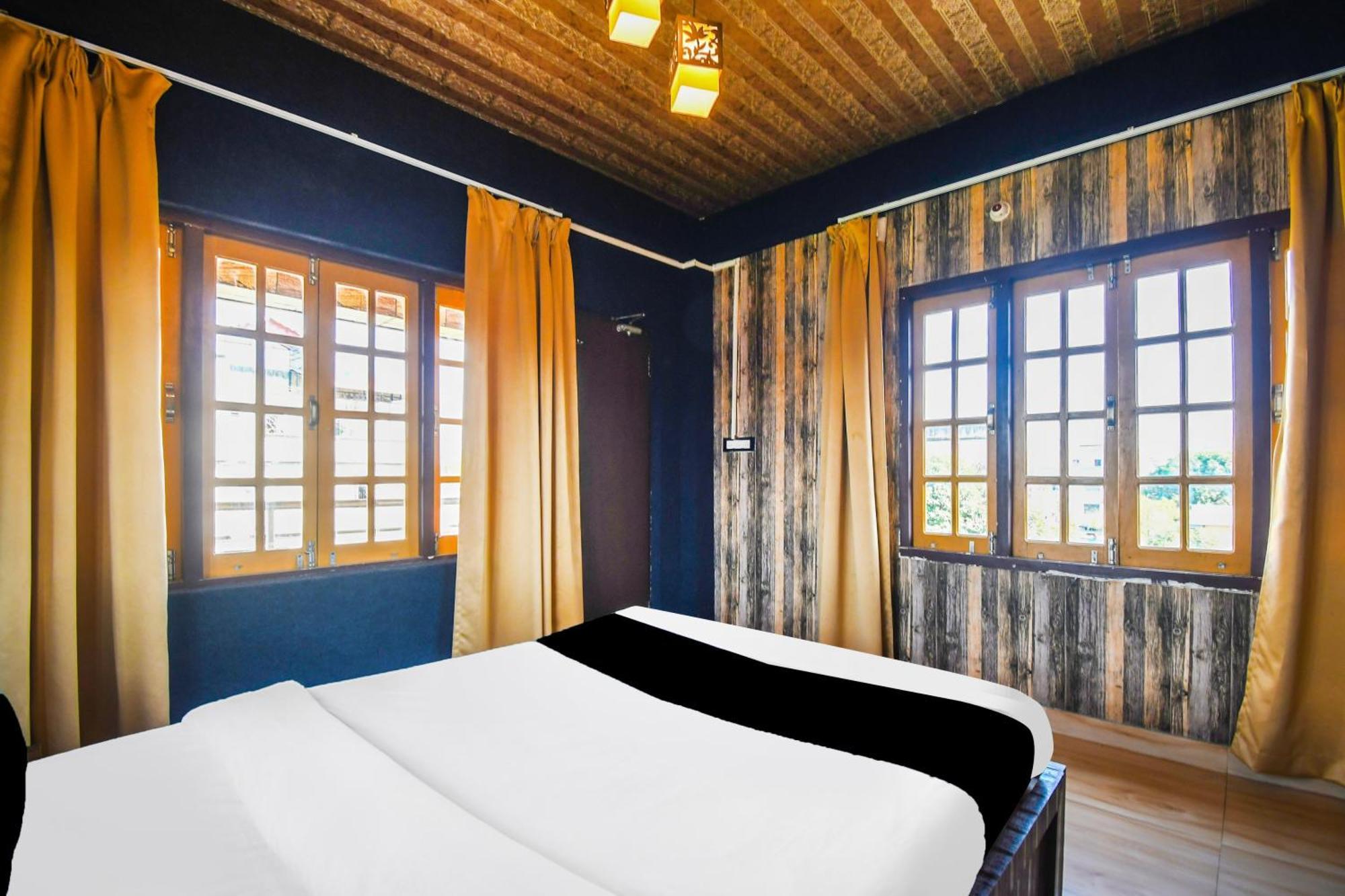 Super Hotel O Champasari Siliguri Formerly Four Fox Suits Panchanai Екстериор снимка