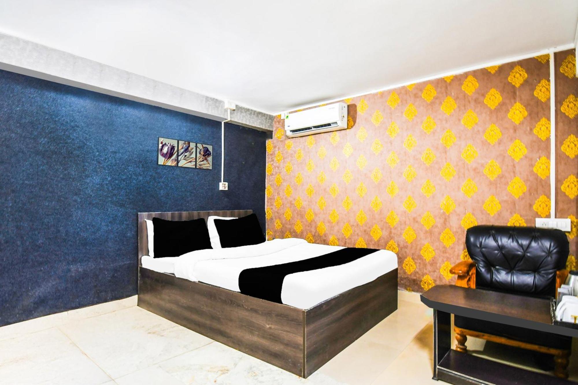 Super Hotel O Champasari Siliguri Formerly Four Fox Suits Panchanai Екстериор снимка