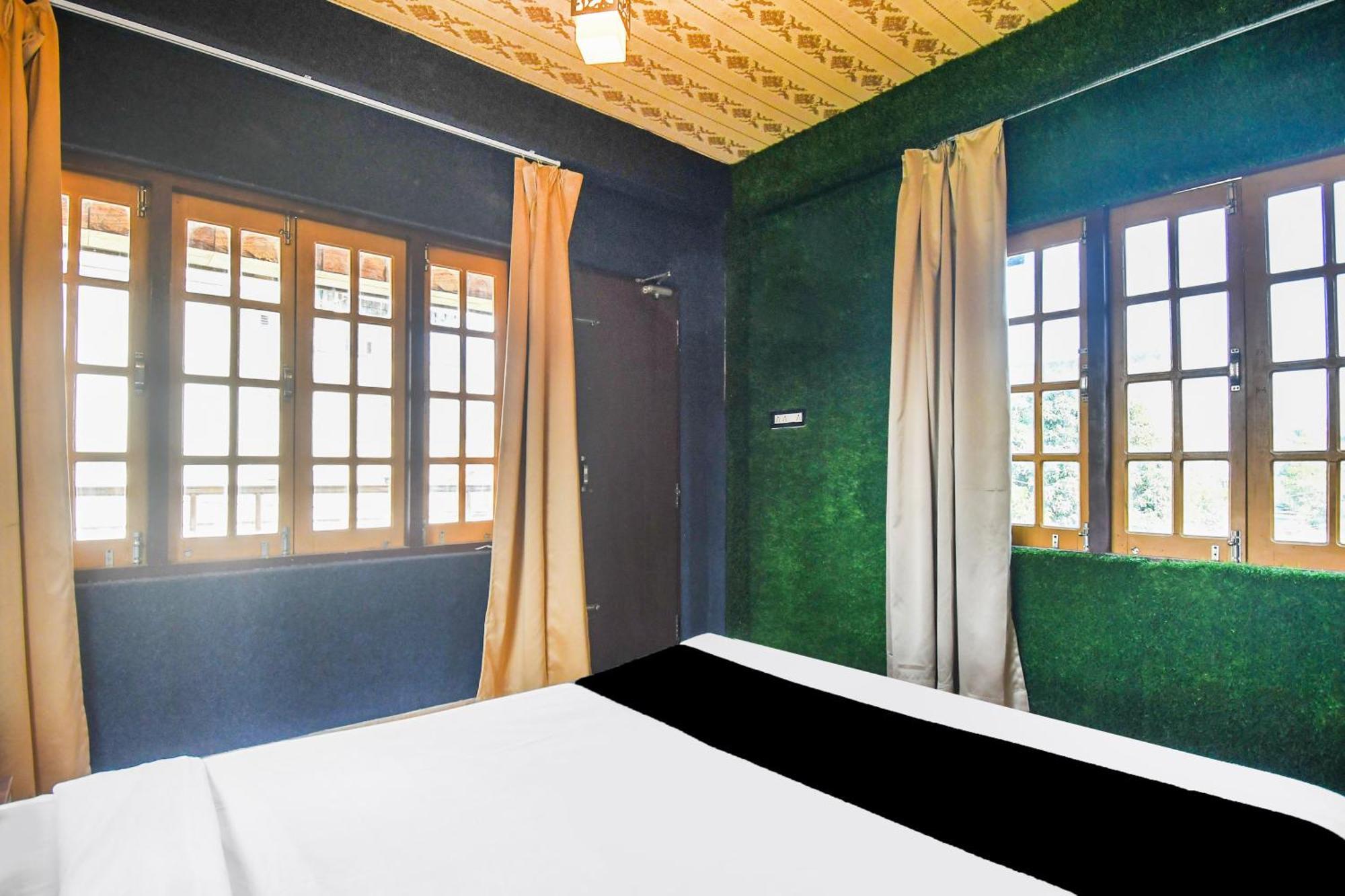 Super Hotel O Champasari Siliguri Formerly Four Fox Suits Panchanai Екстериор снимка